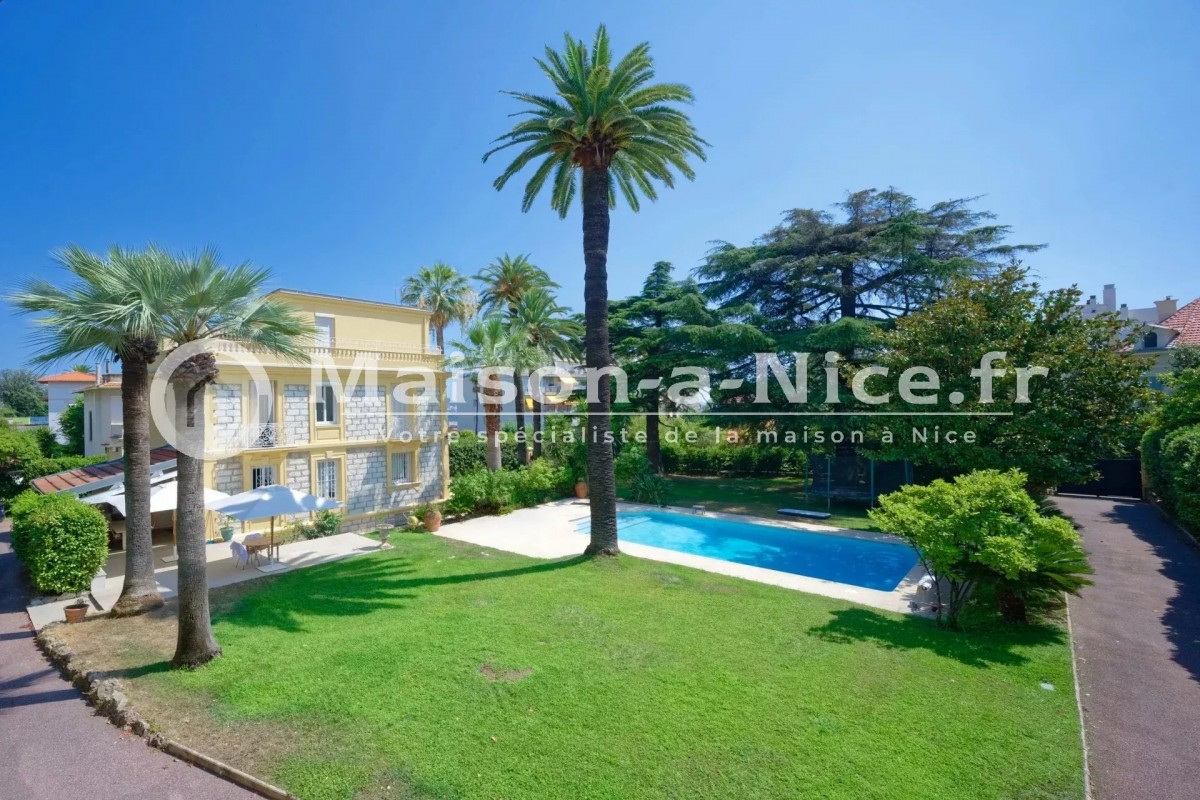 Maison 7 pièces 295 m² · à Nice · 295 m² · 3 900 000 €